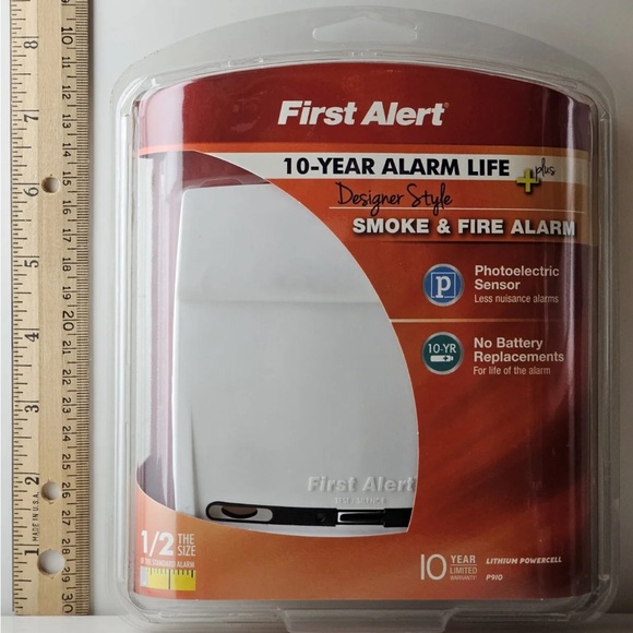 First alert 10 year lithium power smoke alarm p910b - Picture 2 of 3